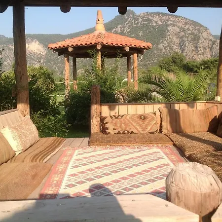 فندق Bahaus 4*