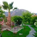 Bahaus 5*