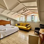 Bahaus Hotel