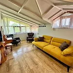 Bahaus 5*