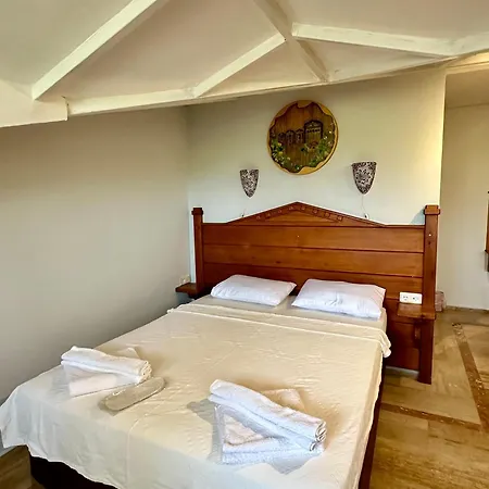 Bahaus Hotel 5*